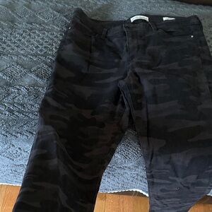 Sanctuary Black Camouflage skinny  Pants